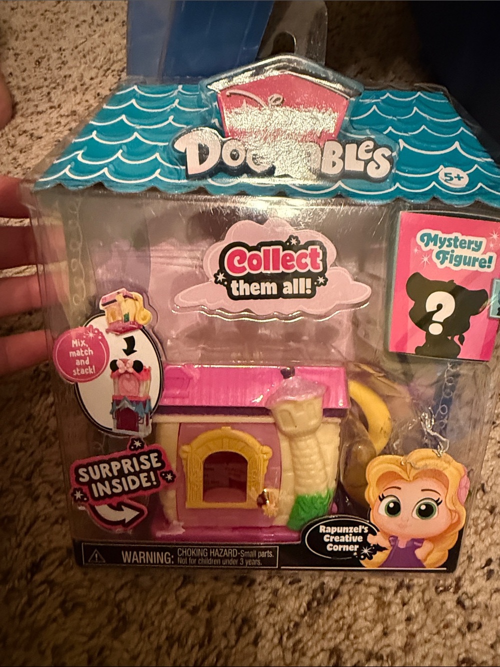 Disney doorables playset Rapunzels creative corner